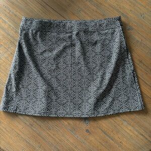 Rip Skirt Hawaii size L Black Pearl Batik athletic water skirt
